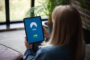 SNS運用代行を個人が利用する際の相場は？