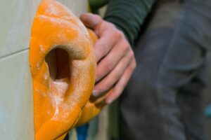 投資初心者が少額から始めるためのステップは？